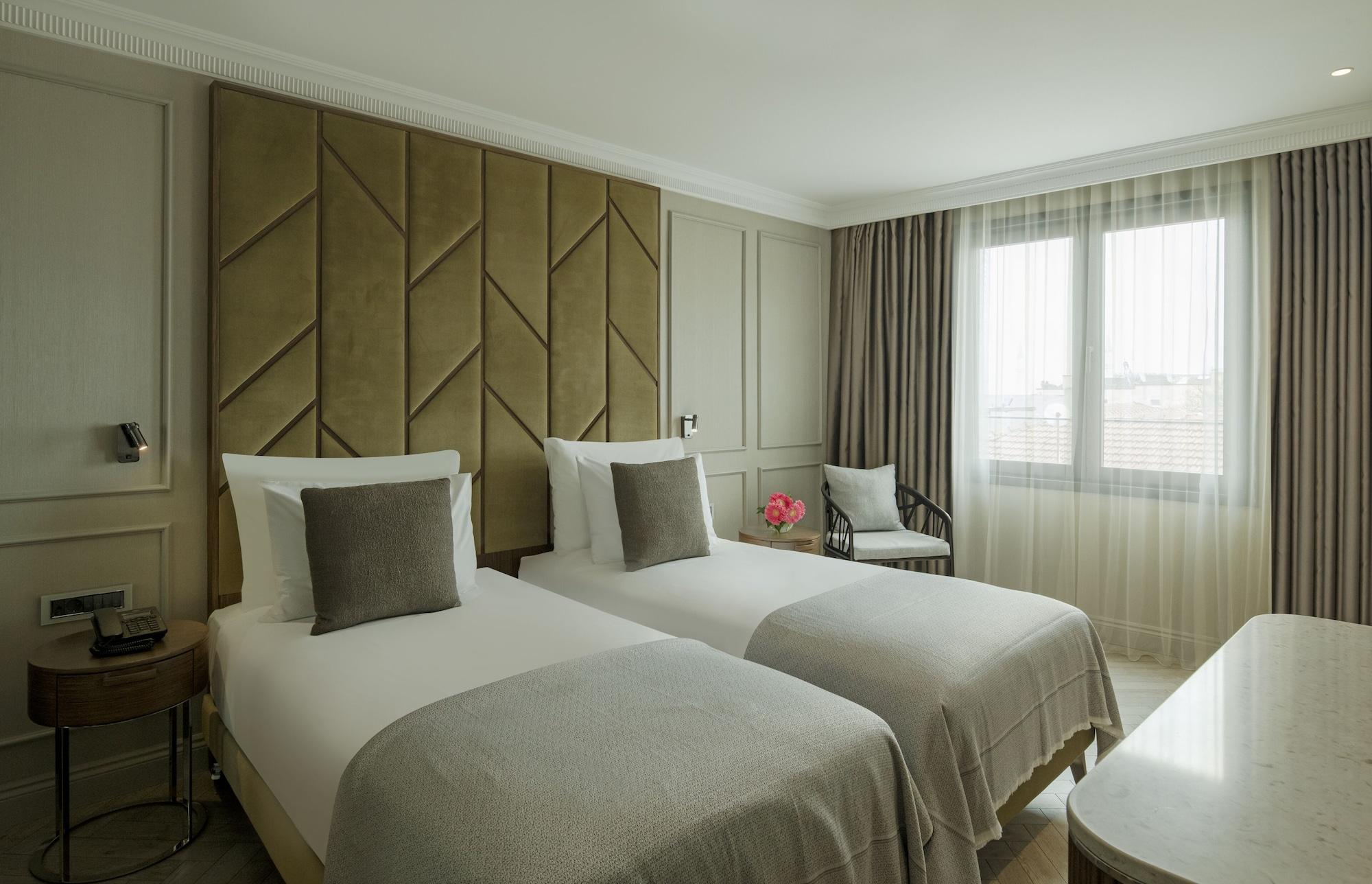 Hotel Nena อิสตันบูล ภายนอก รูปภาพ